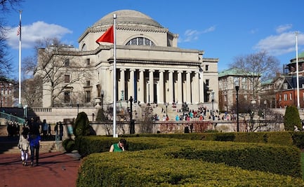 Videos de TikTok muestran a universitarios de NY ignorando indicaciones de cuarentena  