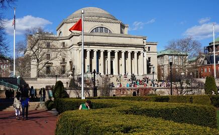 Videos de TikTok muestran a universitarios de NY ignorando indicaciones de cuarentena