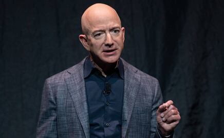 Sin descanso ni baño digno, así trabaja el personal de limpieza de Jeff Bezos, según demanda