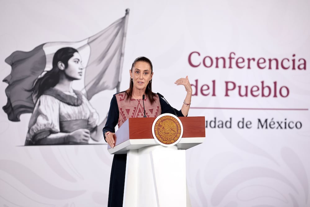 Sheinbaum abre la puerta a Irán tras rechazo de EU: "¿Pueden pernoctar en México?' Y dijimos 'sí, sin problema". EFE/José Méndez