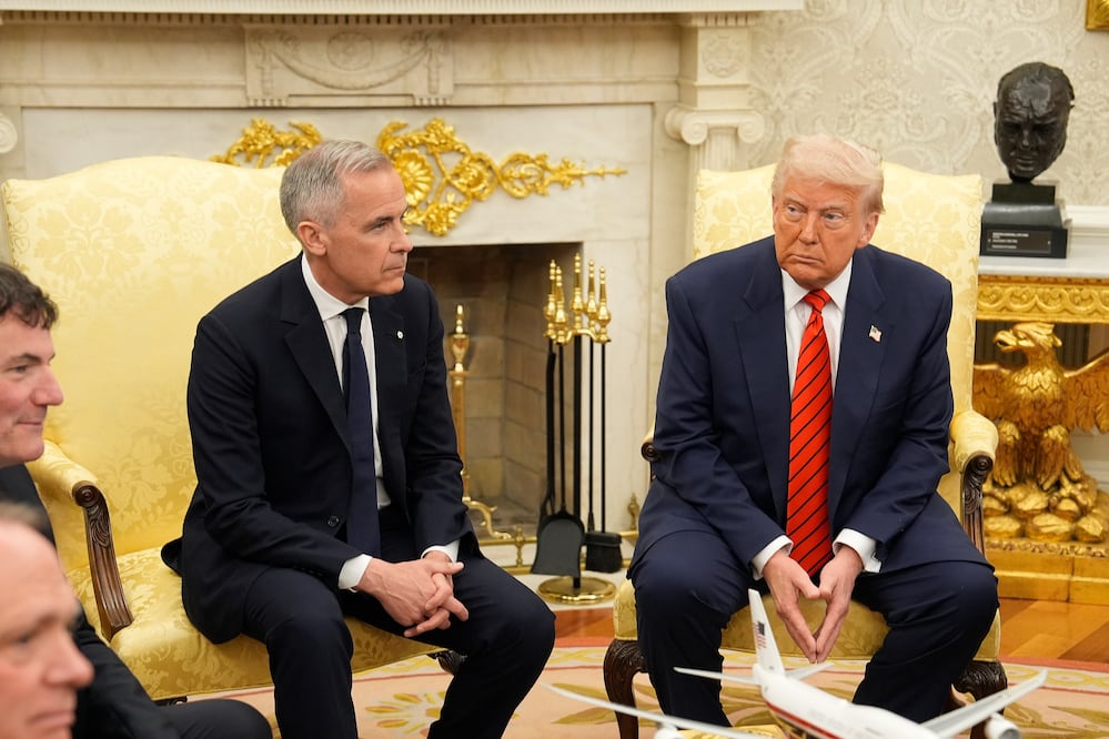 Canadá responde a Trump: “No aceptamos sobornos ni extorsión mafiosa”. (Adrian Wyld/The Canadian Press via AP, File)