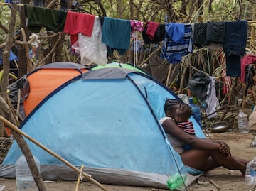 Haitianos planean quedarse en México al no poder entrar a EU