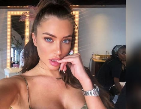 Anastasia Karanikolaou se luce en bikini ‘animal print’ junto a Kylie Jenner y deslumbran