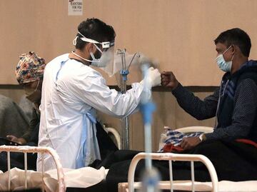 Pacientes con ómicron se hospitalizan menos y por menos tiempo