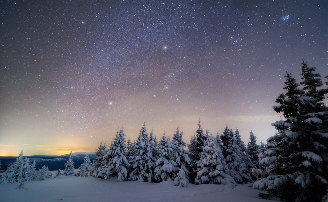 Así puedes ver la alineación del Hexágono Invernal, con seis de las estrellas más brillantes del cielo. Foto: iStock-Sergey Egorov
