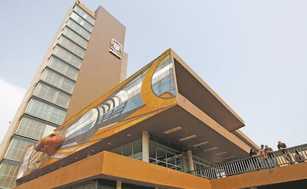 UNAM abrirá convocatoria para estudiar prepa en línea desde el extranjero (con pase a licenciatura)