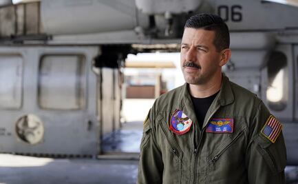 Elemento de la Armada de EU salvó a mexicanos que naufragaron en San Diego