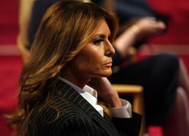 Melania Trump cancela evento con Trump por "tos persistente"