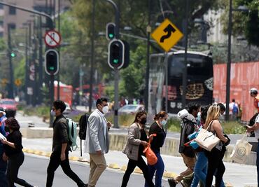 Mexicanos reviven miedos ante tercera ola pese a vacunación