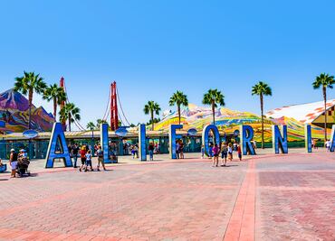 Anaheim se reinventa con hoteles de lujo y novedades en sus parques