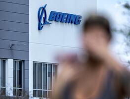 Muere exempleado de Boeing que reveló fallos en seguridad en los aviones