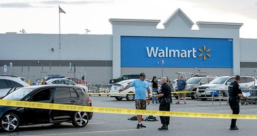 Dos muertos y un policía herido por tiroteo en Walmart de Mississippi