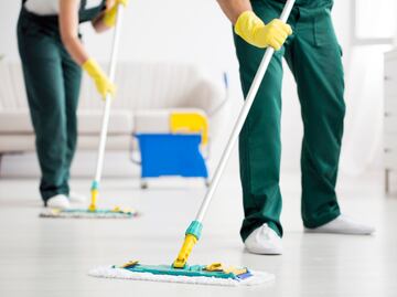 ¿Cuánto gana por hora un empleado de limpieza en Estados Unidos?