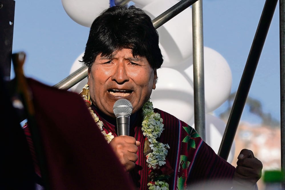 Ordenan la captura del expresidente de Bolivia Evo Morales; lo acusan de terrorismo ( AP Foto/Juan Karita)