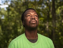 “Me sentí como esclavo”, dice afroamericano que fue jalado con cuerda por policías