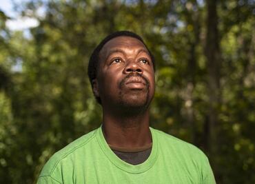 “Me sentí como esclavo”, dice afroamericano que fue jalado con cuerda por policías