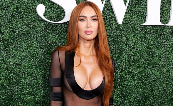 Megan Fox se roba las miradas en Instagram con atuendo de cuero y diminuta cintura 
