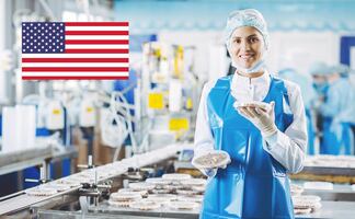 Trabaja en planta en Estados Unidos; pagan $42,000 y dan alojamiento (sin inglés)