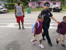 Covid-19. Miles de alumnos regresan a las escuelas en Miami-Dade