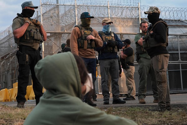 Huelga de hambre de migrantes en centro de ICE en Nueva Jersey entra en su sexto día y aumenta la tensión