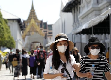 EU insta a sus ciudadanos a "reconsiderar" viajes a China por coronavirus