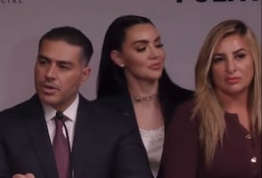 ¡Se arma el drama en San Lázaro! Diputadas de Morena compiten por tomarse la foto con Harfuch. VIDEO