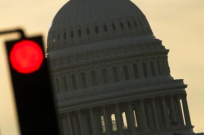 Inicia cierre de Gobierno de EU: Congreso no logra acuerdo y frena la administración. ¿Qué opina Trump?
