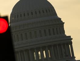 Inicia cierre de Gobierno de EU: Congreso no logra acuerdo y frena la administración. ¿Qué opina Trump?