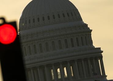 Inicia cierre de Gobierno de EU: Congreso no logra acuerdo y frena la administración. ¿Qué opina Trump?