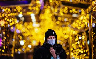 OMS recomienda cubrebocas en reuniones familiares navideñas