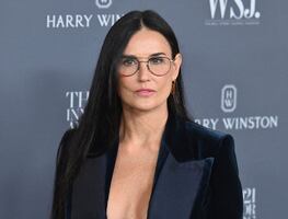 Demi Moore presume cuerpazo y más joven que nunca antes de cumplir 61 años