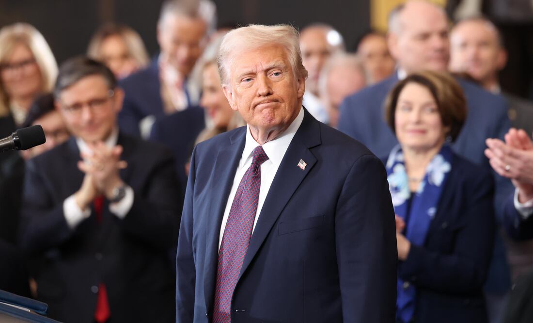 Juez prohíbe al Gobierno de Trump congelar fondos a ciudades santuario de inmigrantes EFE/EPA/KEVIN LAMARQUE / POOL