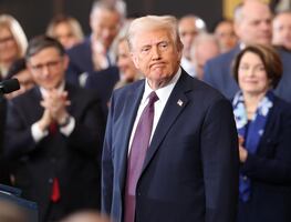 Juez prohíbe al Gobierno de Trump congelar fondos a ciudades santuario de inmigrantes