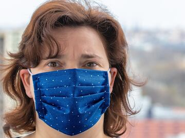 ¿Cómo hacer tu propio cubrebocas según los CDC?