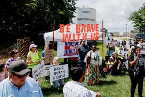 Juez de EU frena a ICE: ordena acabar con el hacinamiento y mejorar condiciones en centro de detención 