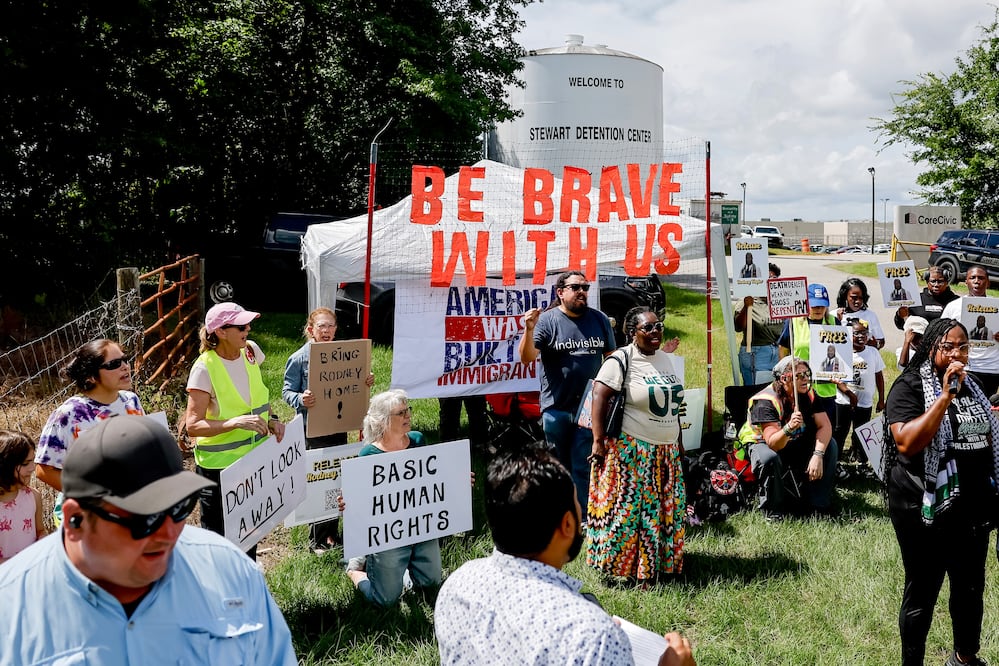 Juez de EU frena a ICE: ordena acabar con el hacinamiento y mejorar condiciones en centro de detención EFE/EPA/ERIK S. LESSER