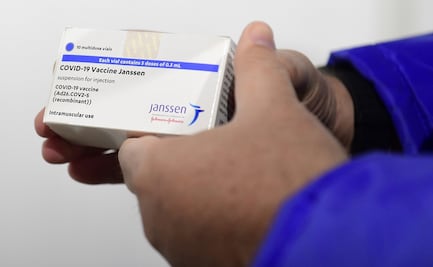 Expertos recomiendan reanudar vacuna de J&J en EU