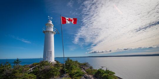 Trabajo en Canadá. Solicitan 27 mexicanos para procesamiento de cangrejos