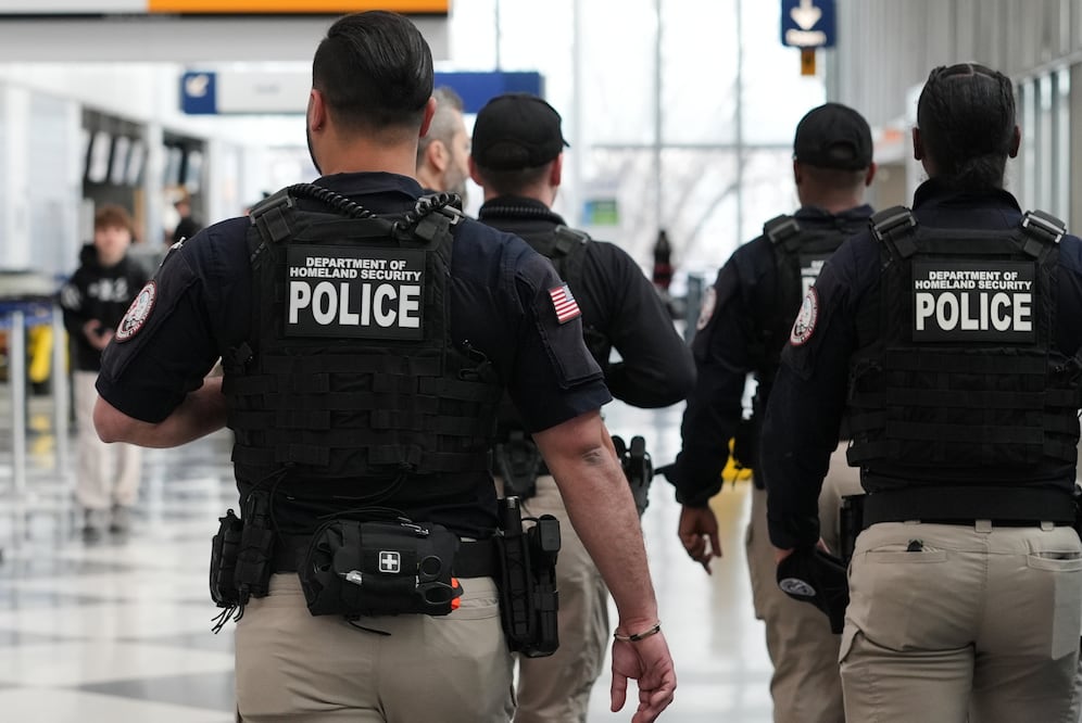 Alerta migratoria: deportan a mexicana con DACA y una jueza ordena regresarla en 7 días. (AP Photo/Nam Y. Huh)