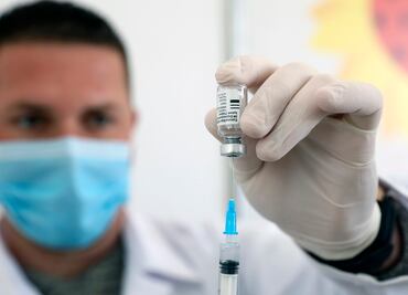 Eficacia y efectos secundarios de la vacuna china Sinovac contra Covid-19