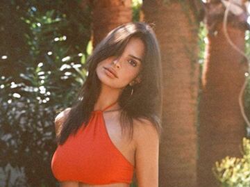 Emily Ratajkowski cautiva con sesión en traje de baño en Instagram