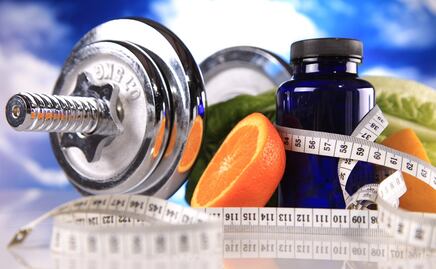 Estos son los riesgos de tomar proteína en polvo, según Harvard