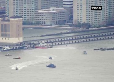 Varios españoles muertos al caer un helicóptero en río Hudson de Nueva York, según TV ABC7