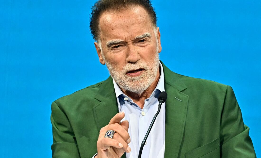 Arnold Schwarzenegger dice que los migrantes “son poco inteligentes” y pide que se comporten. Foto: AFP