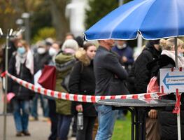 Ómicron será la variante dominante en la Unión Europea en marzo