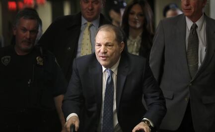 Reina Isabel II retira condecoración a Harvey Weinstein