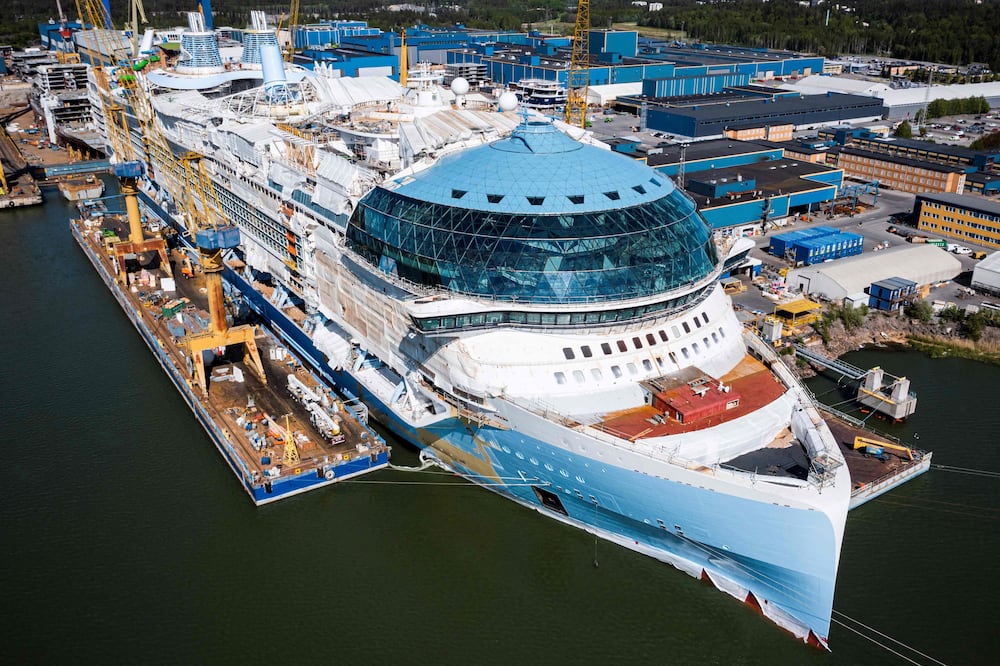 Icon of the Seas": Así Es el Monstruo de los Mares, el Crucero Más Grande del Mundo que Cautiva y Divide. (Photo by Jonathan NACKSTRAND / AFP)