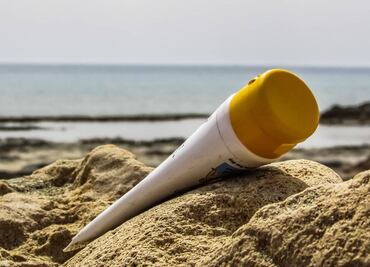 FDA alerta por sustancia cancerígena en esta marca de bloqueador solar