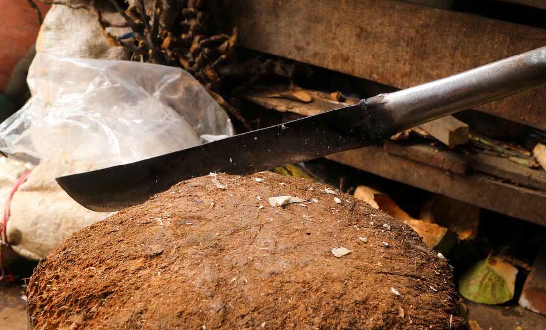 Machete/ Lukman Nul Hakim