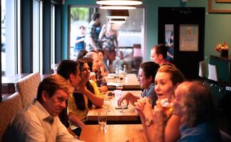 Nueva York requerirá estar vacunado para entrar a restaurantes o gimnasios